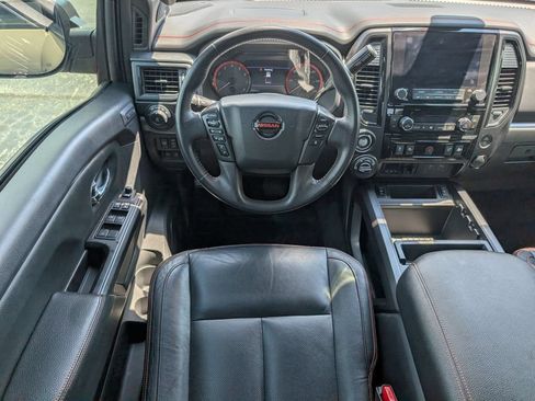 Used 2021 Nissan Titan PRO-4X w/ Pro-4x Convenience Package AWD/4WD image 8