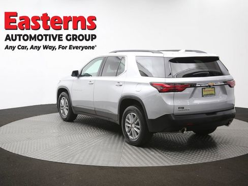 Used 2022 Chevrolet Traverse LT FWD image 65