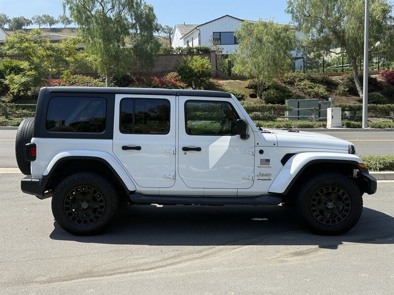 Used 2019 Jeep Wrangler Unlimited Sahara AWD/4WD image 10
