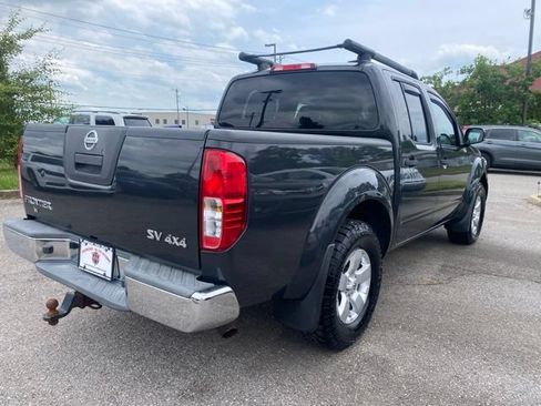 Used 2012 Nissan Frontier SV AWD/4WD image 6