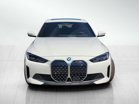 Used 2023 BMW i4 eDrive35 image 2