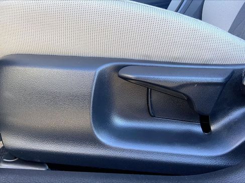 Certified 2025 Toyota Corolla LE image 33