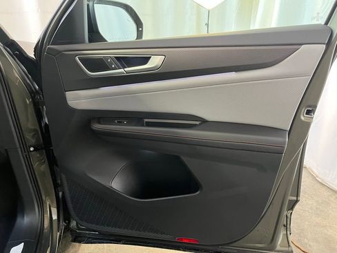 New 2026 Volkswagen Atlas Peak Edition AWD/4WD image 11