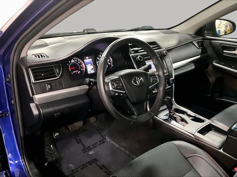 Used 2016 Toyota Camry SE FWD image 18