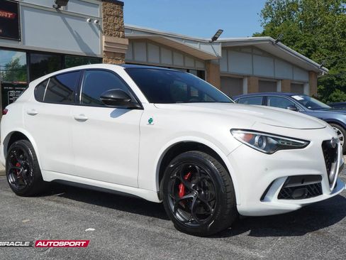 Used 2019 Alfa Romeo Stelvio Quadrifoglio w/ Driver Assist Dynamic Package AWD/4WD image 9