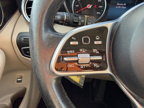 Used 2020 Mercedes-Benz GLC 300 image 13
