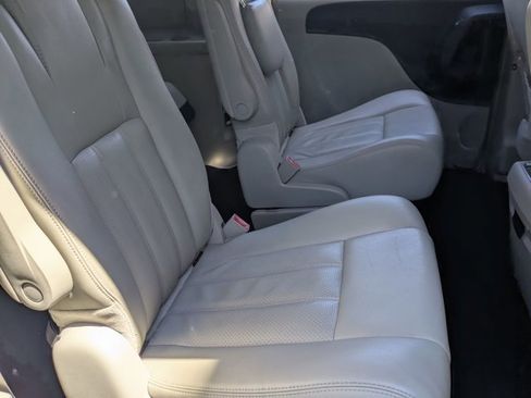 Used 2012 Chrysler Town & Country Touring w/ Entertainment Group #1 image 19