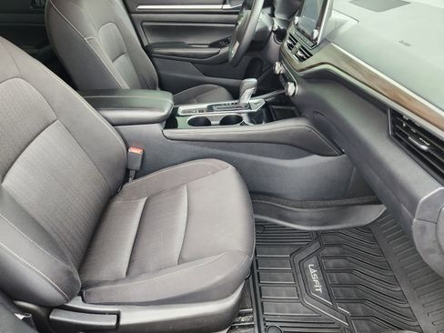 Used 2023 Nissan Altima 2.5 SV image 17