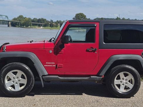 Used 2012 Jeep Wrangler Sport AWD/4WD image 2