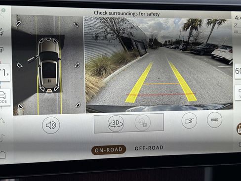 Certified 2025 Land Rover Range Rover SE image 25