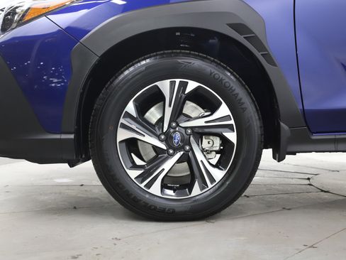 Used 2024 Subaru Crosstrek 2.0i Premium image 29