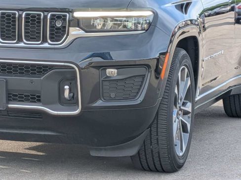 Used 2023 Jeep Grand Cherokee Overland w/ Adv Protech Group III AWD/4WD image 9