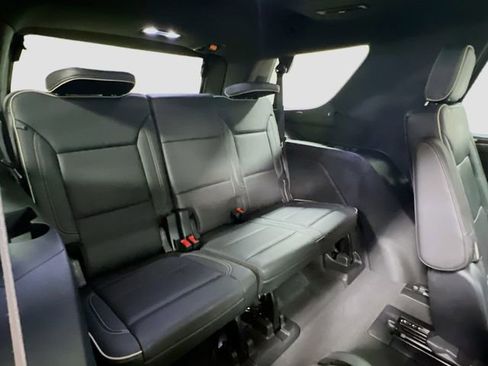 Used 2021 GMC Yukon SLT w/ SLT Luxury Plus Package image 29