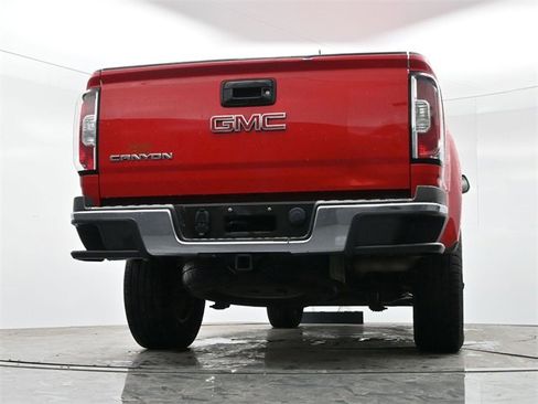 Used 2016 GMC Canyon 2WD Crew Cab w/ Convenience Package image 14