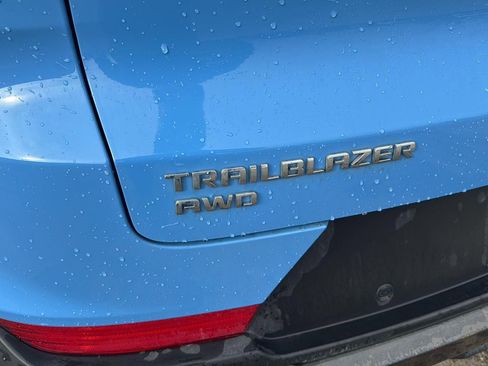 Used 2024 Chevrolet TrailBlazer ACTIV w/ Convenience Package image 4