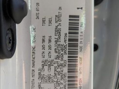 Used 2020 Toyota Tacoma TRD Off-Road image 15