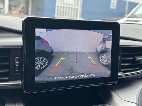 Used 2022 Ford Explorer XLT w/ Equipment Group 202A image 29