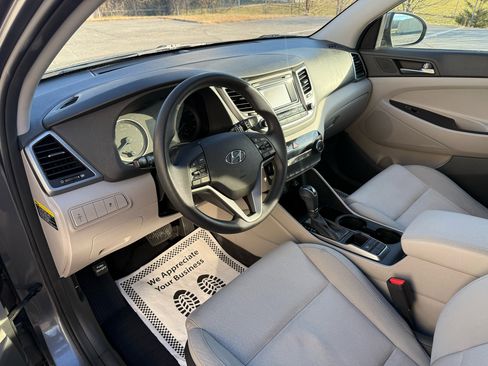 Used 2017 Hyundai Tucson SE image 9