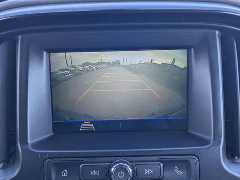 Used 2019 Chevrolet Colorado W/T RWD image 19