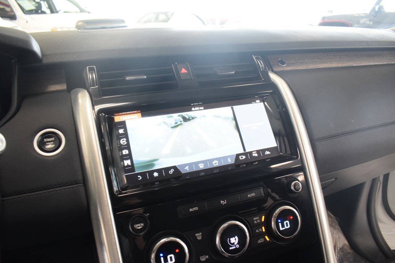 Used 2017 Land Rover Discovery HSE AWD/4WD image 36
