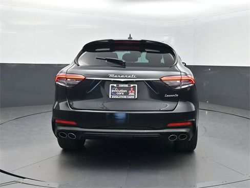 Used 2022 Maserati Levante Modena image 34