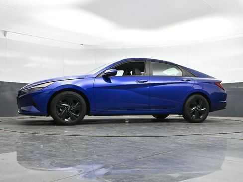 Used 2023 Hyundai Elantra Blue FWD image 45