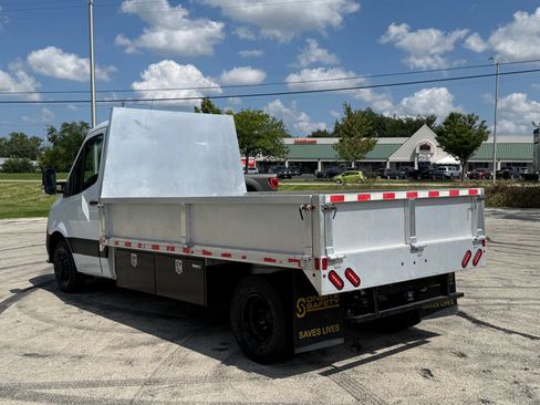Used 2019 Mercedes-Benz Sprinter 170 w/ Chrome Grille Package image 4