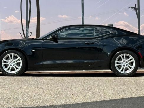 Used 2021 Chevrolet Camaro LS RWD image 5