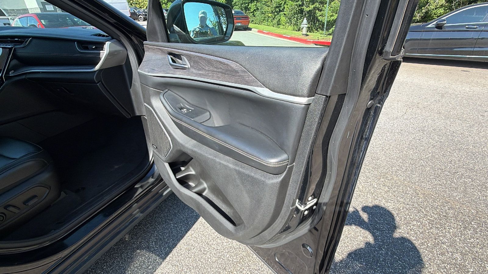 Used 2024 Jeep Grand Cherokee Limited 4xe AWD/4WD image 19