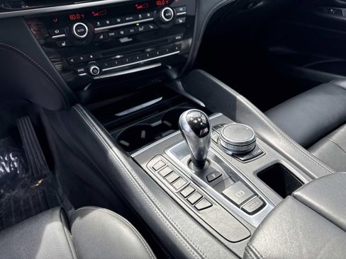 Used 2018 BMW X5 M image 27
