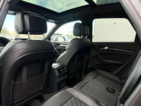 Used 2018 Audi SQ5 Premium Plus w/ Navigation Package AWD/4WD image 29