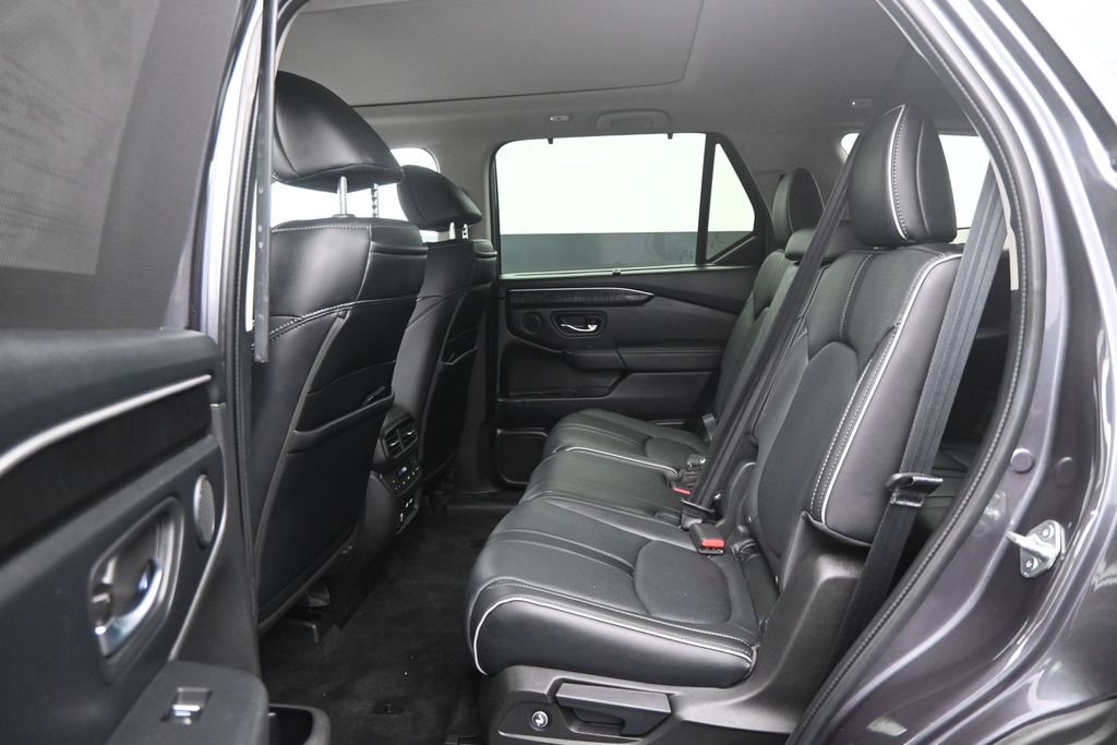 Used 2023 Honda Pilot Elite image 14