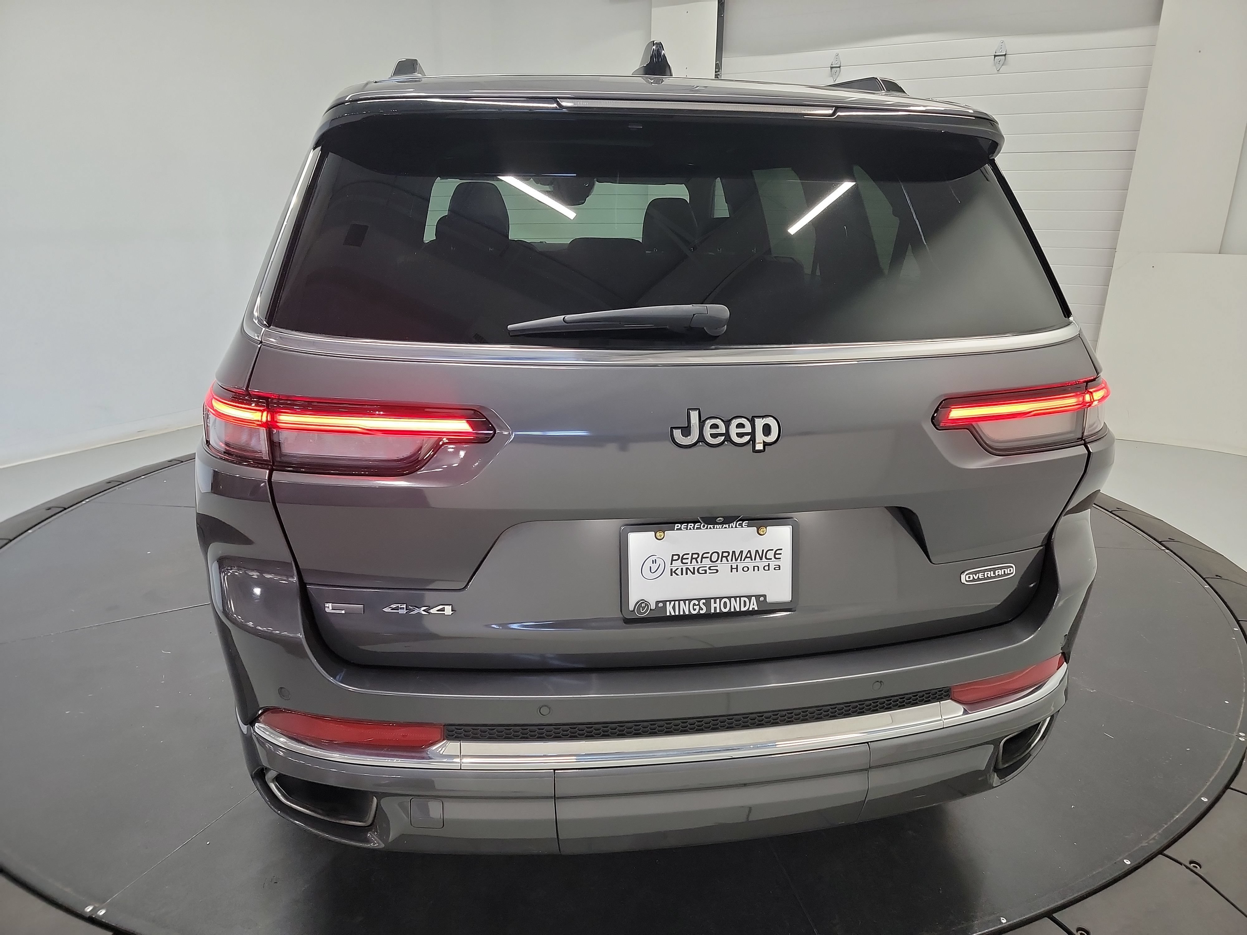 Used 2023 Jeep Grand Cherokee L Overland AWD/4WD image 8