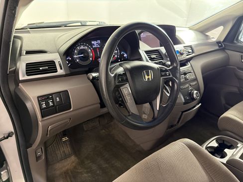Used 2012 Honda Odyssey EX image 4