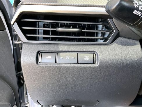 Used 2023 Nissan Altima 2.5 SR FWD image 33