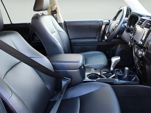 Certified 2023 Toyota 4Runner TRD Off-Road Premium image 25