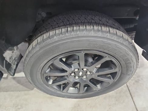 Used 2020 Chevrolet Colorado LT w/ Colorado RST Special Edition image 12