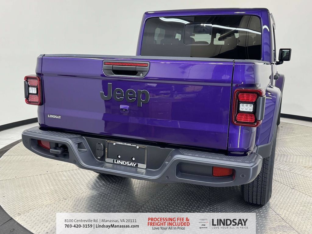 New 2026 Jeep Gladiator Sport AWD/4WD image 9