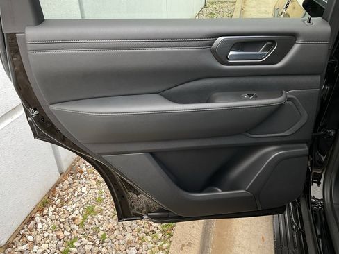 New 2026 Nissan Armada SV image 18