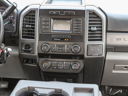 Used 2019 Ford F250 XL w/ Power Equipment Group image 17