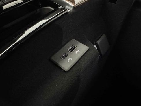 New 2026 Cadillac Escalade Platinum Luxury w/ LPO, Floor Liner Package AWD/4WD image 24