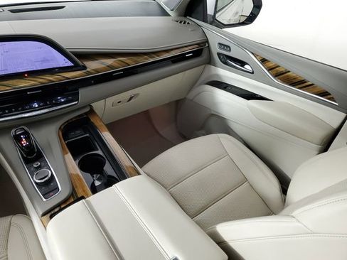 Used 2023 Cadillac Escalade Premium Luxury Platinum image 19