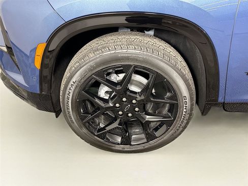 New 2026 Chevrolet Traverse RS w/ LPO, Floor Liner Package AWD/4WD image 27