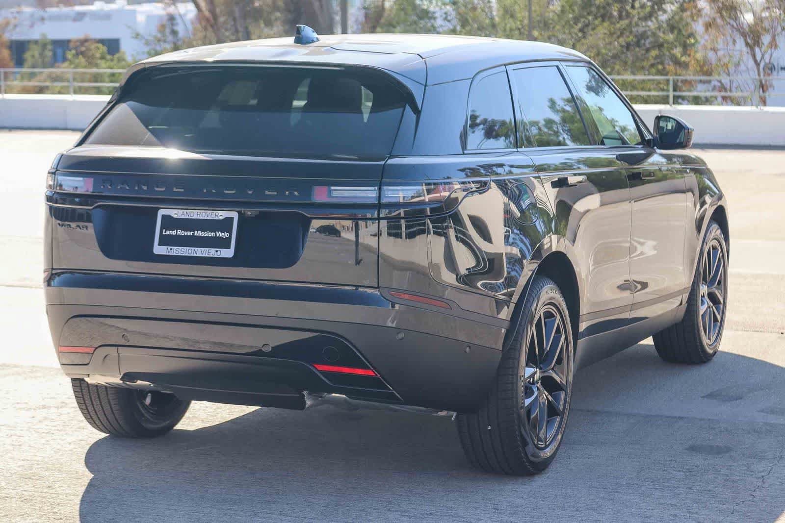 New 2026 Land Rover Range Rover Velar S AWD/4WD image 4