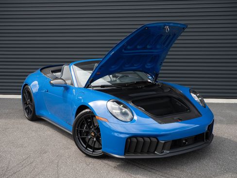 Certified 2026 Porsche 911 Carrera 4 GTS AWD/4WD image 28