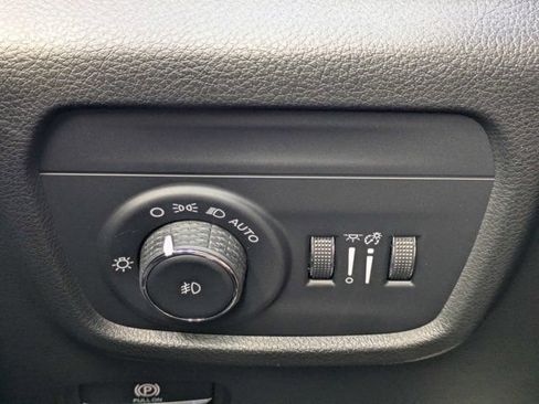 New 2026 Jeep Grand Cherokee L Limited w/ Luxury Tech Group II AWD/4WD image 27