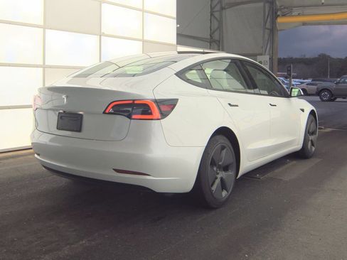 Used 2023 Tesla Model 3 Standard Range image 6