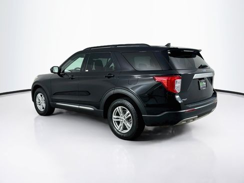 Used 2022 Ford Explorer XLT w/ Equipment Group 202A AWD/4WD image 5