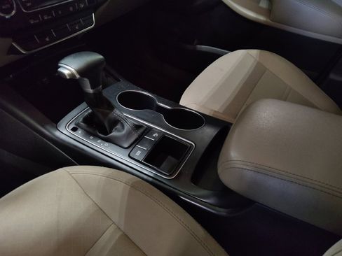 Used 2020 Kia Sorento S image 26