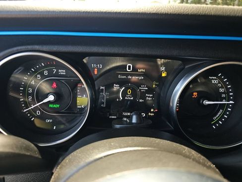 Used 2023 Jeep Wrangler Unlimited Sahara AWD/4WD image 4